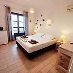Del Mar בית הארחה אנטיפארוס